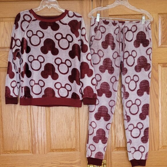 Disney 2-Piece Fleece Jogger Lounge Set Mickey Mouse Burgundy Size M New - Picture 11 of 12